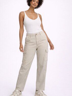 $148 Aritzia Wilfred Free Cream Cargo Pants Utility Straight Leg